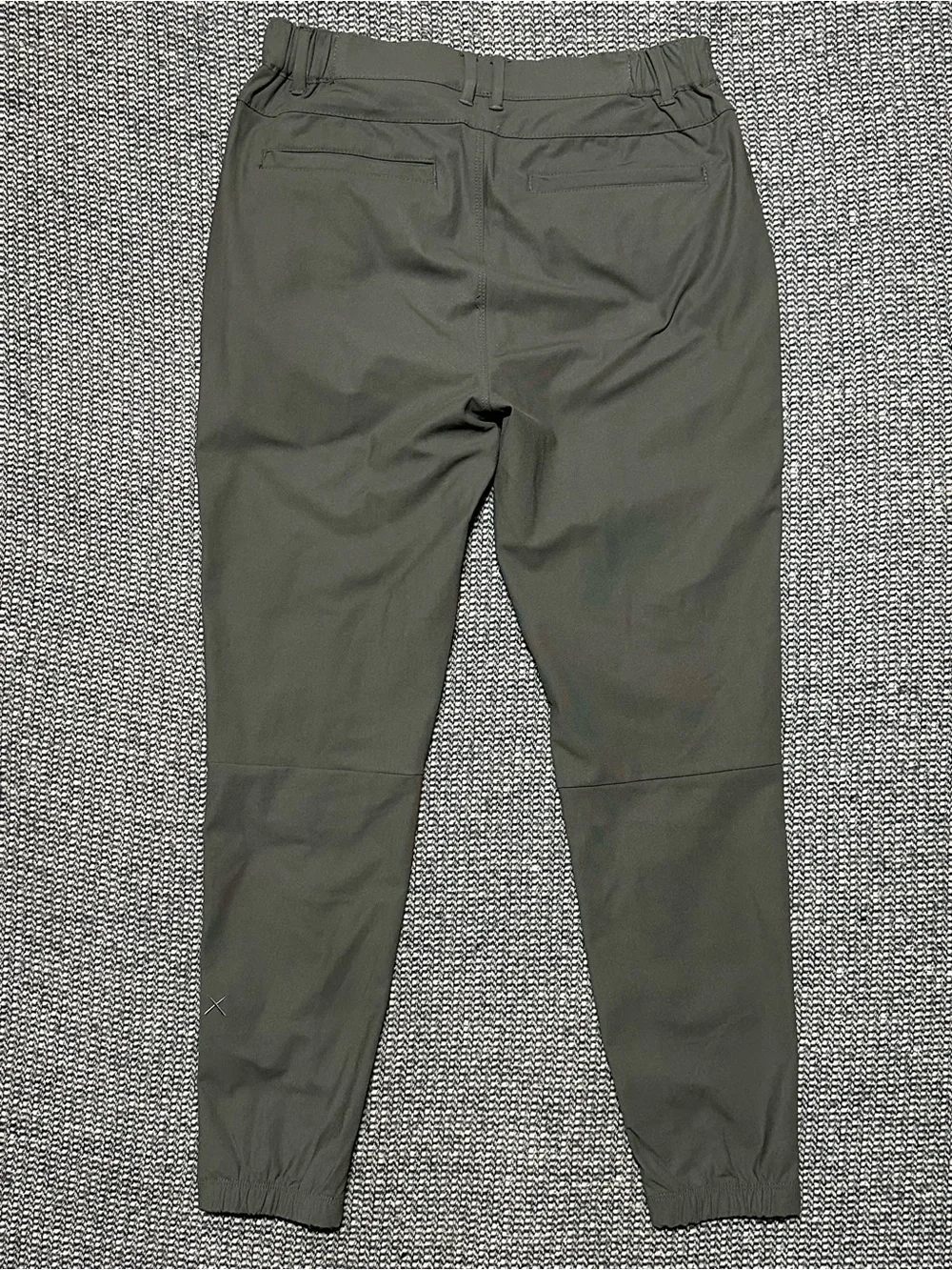Cuts Clothing Olive AO Jogger Pants